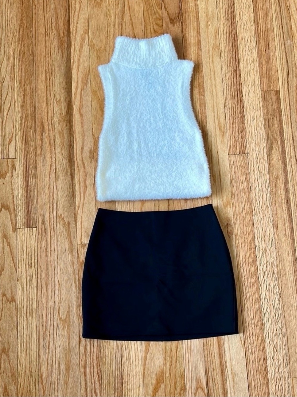 Express Skirt black and top white womens size XS